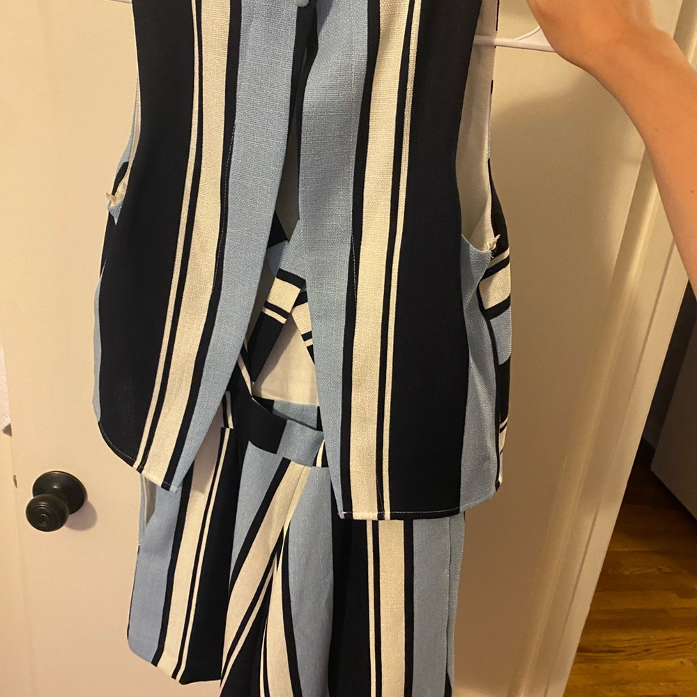 J.O.A romper - Picture 2 of 4